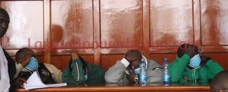 Four Police officers, two civilians suspected to stealing money from a car to remain in custody until Monday