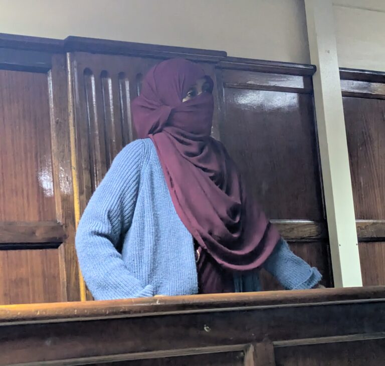 Woman charged with disposing gold without a license among other immigration offenses